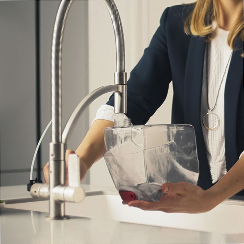 Pulizia veloce e efficace con BISSELL SpotClean Pro Nero 2.8lt 750W