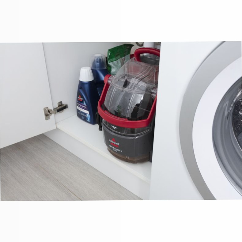 Pulizia veloce e efficace con BISSELL SpotClean Pro Nero 2.8lt 750W