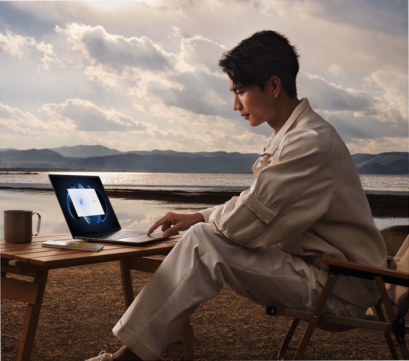 HUAWEI MateBook 14 Core Ultra 16 70 Wh (capacità nominale) Windows 14.2 pollici