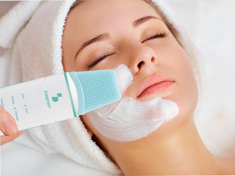 Skin scrubber ad ultrasuoni: pulizia profonda e rinvigorente