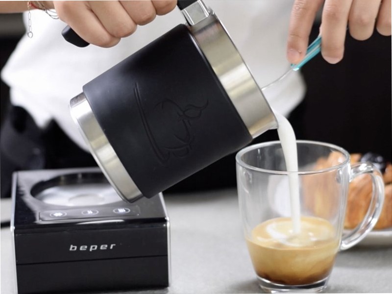Schiumalatte automatico magnetico Acciaio