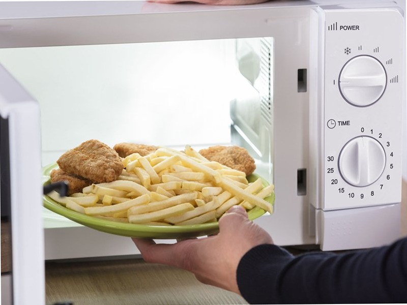 Forno microonde facile da usare 20
