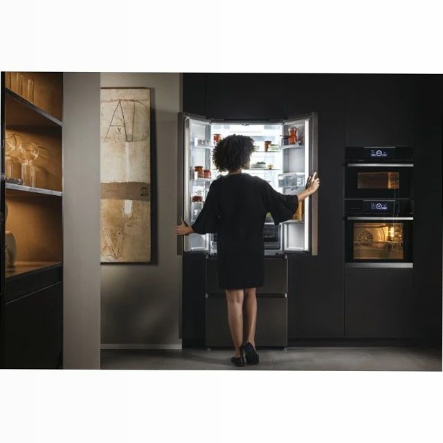 Frigorifero Multiporta FD 70 Serie 7 - HFW7720EWMP Grigio Multidoor Libera