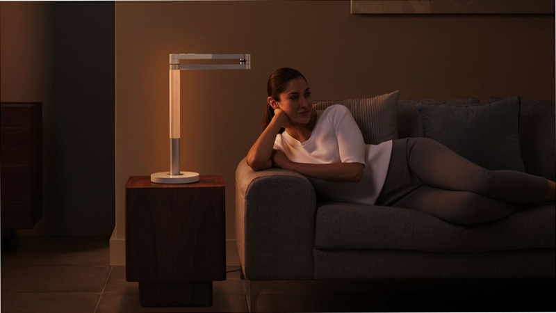 Lampada da tavolo Dyson Solarcycle Morph (bianca/argento)