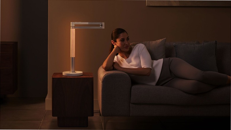 Lampada da tavolo Dyson Solarcycle Morph (Nero/Ottone)