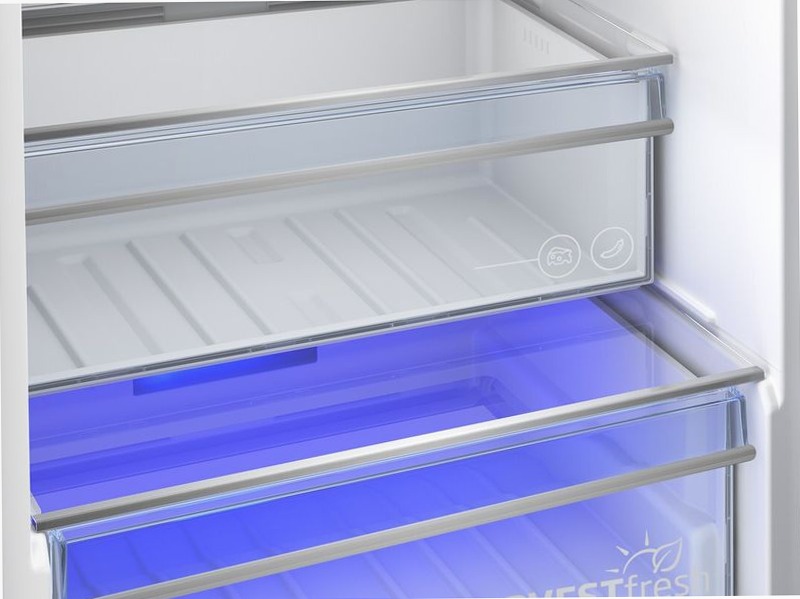 BCNA306E42SN: Frigorifero Combinato Total No-Frost Bianco E 193.5lt