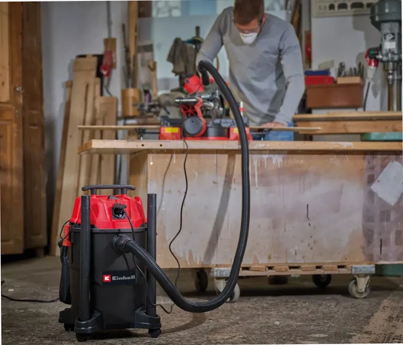 Einhell Aspirasolidi e liquidi TC-VC 2555 A