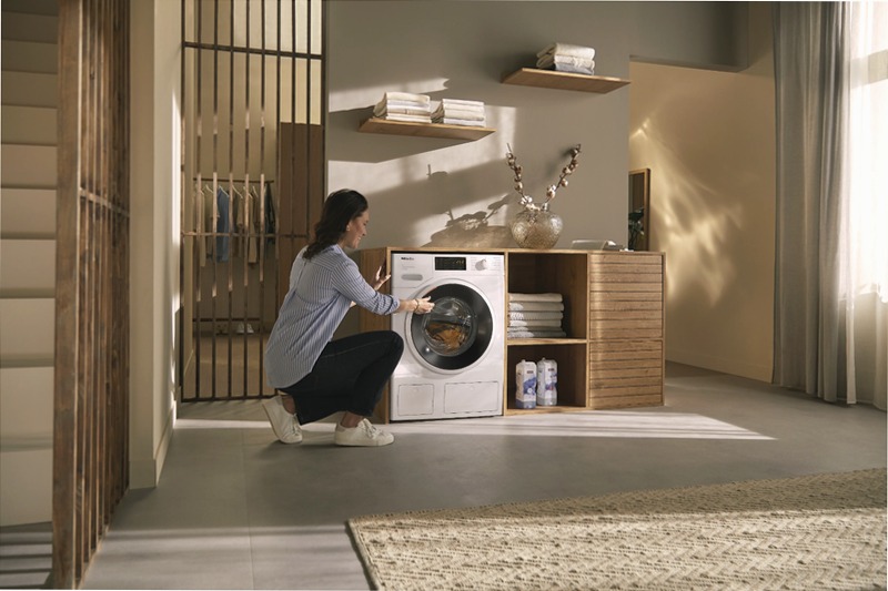 WWB680 WCS TDos&Steam&8kg 1400rpm 8kg Bianco
