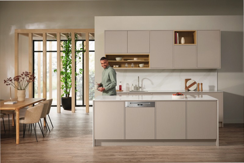 G 7210 SCi - Lavastoviglie Acciaio inossidabile A 14 Bianco