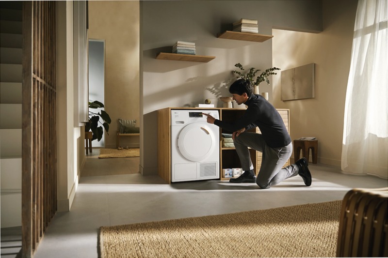 TEA535WP 8kg Active - Asciugatrice a Pompa di Calore E Bianco