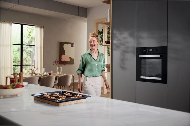 Forno H 2456 B ACTIVE - Miele Forni 76 E Nero