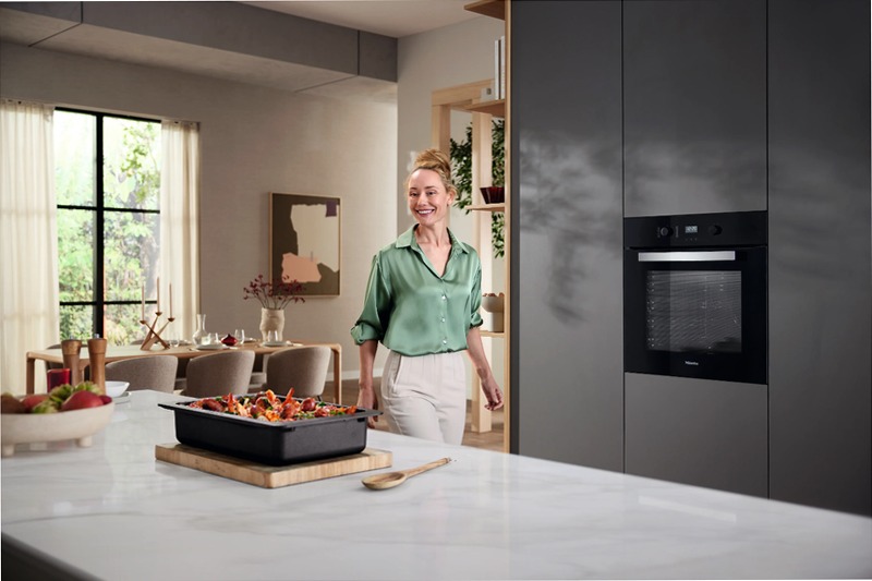 Forno H 2457 BP ACTIVE Nero Ossidiana 76 E