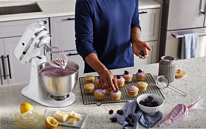 KitchenAid® Classic PlusTM Series 4.5 Quart Tilt-Head Stand Mixer
