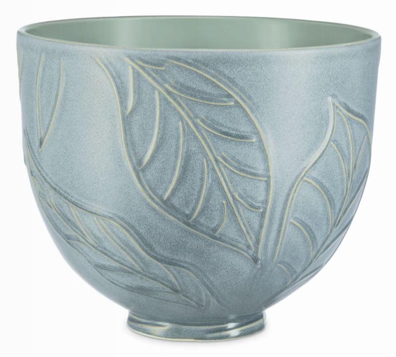 5 Quart Spring Leaves Ceramic Bowl Verde