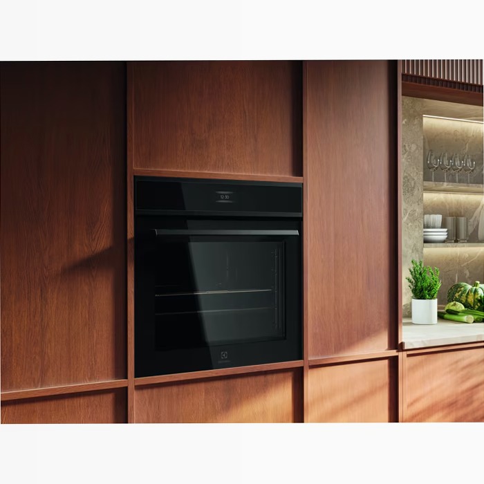 Forno Multifunzione Serie 700 PizzaExpert con pulizia pirolitica Connessione Wi-Fi