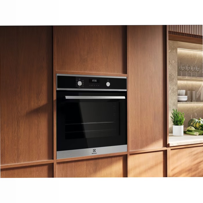 Forno Multifunzione Serie 500 SurroundCook con SteamBake con pulizia pirolitica