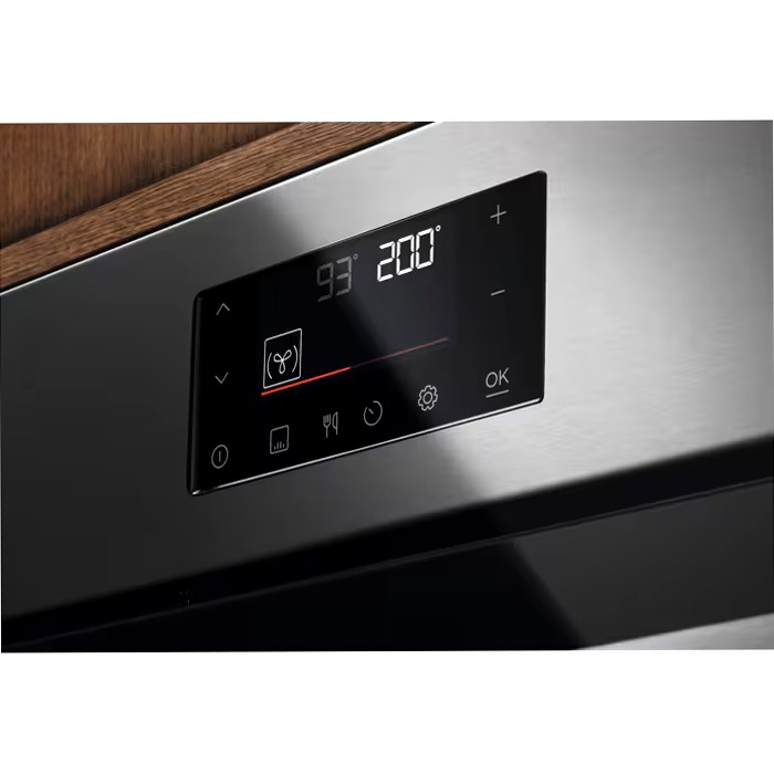 Forno Multifunzione Serie 500 SurroundCook con pulizia pirolitica