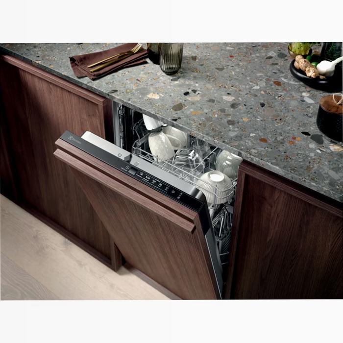 Lavastoviglie Integrata totale serie 300 AirDry 45 cm 9 coperti
