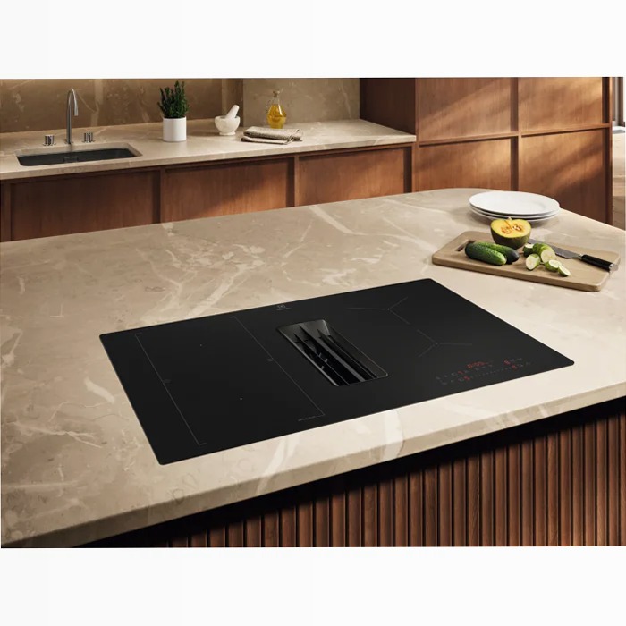 Piano ad induzione con cappa integrata XT Bridge Ricircolo ed evacuazione