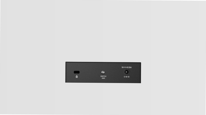 Switch DES-105 D-Link: 5 Porte Fast Ethernet