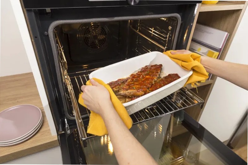 Forno multifunzione BO6727E03BG A Nero