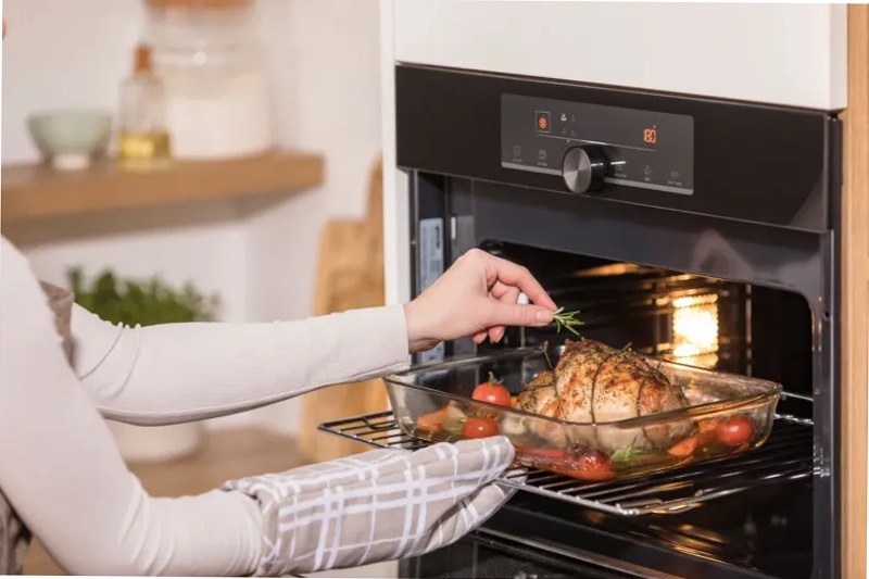 Forno Combinato a Microonde BCM4547A10BG Nero