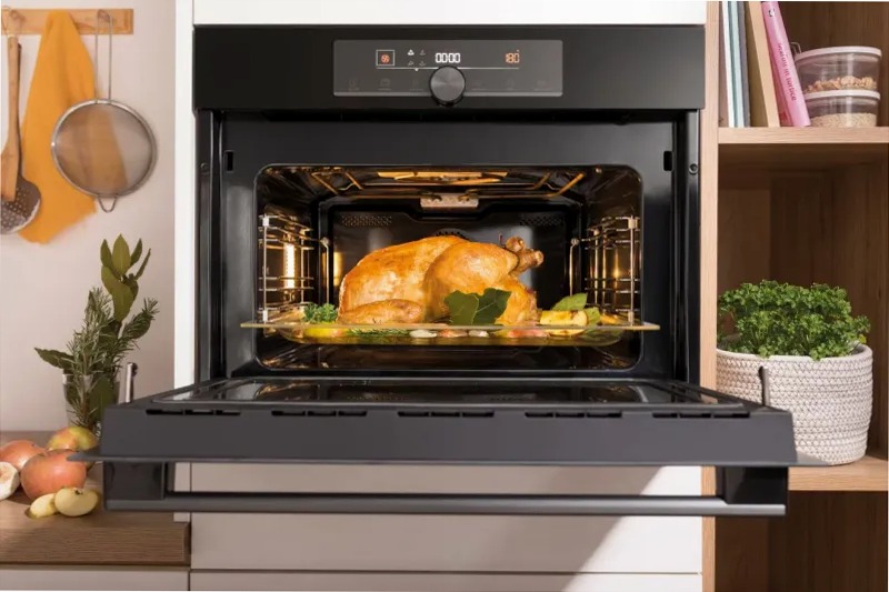 Forno Combinato a Microonde BCM4547A10BG Nero