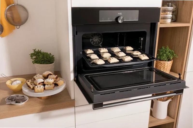 Forno Combinato a Microonde BCM4547A10BG Nero