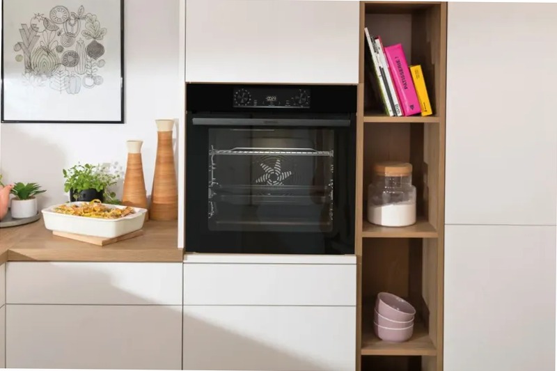 Forno multifunzione BOS6737E13BG A Nero