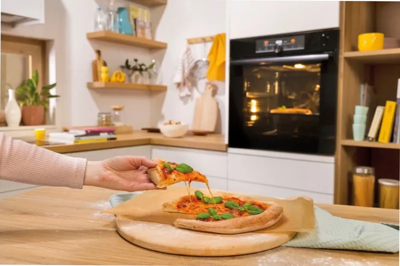 Forno multifunzione BOS6737E13BG A Nero