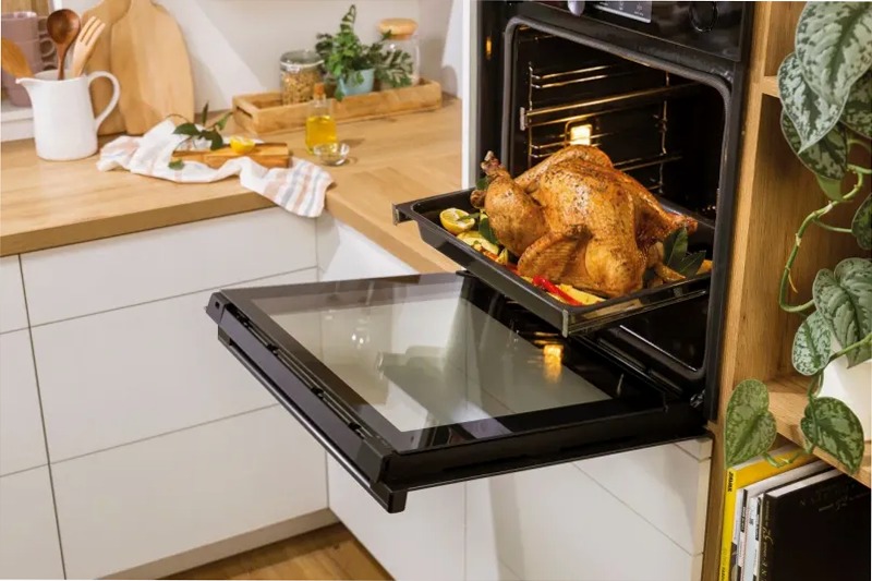 Forno multifunzione BOS6737E13BG A Nero
