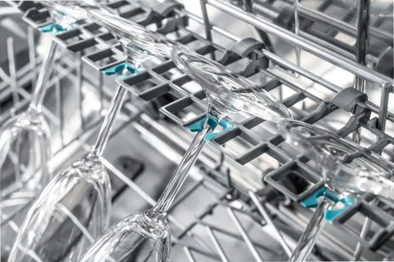 Lavastoviglie a scomparsa totale GV693C61AD 16 Bianco