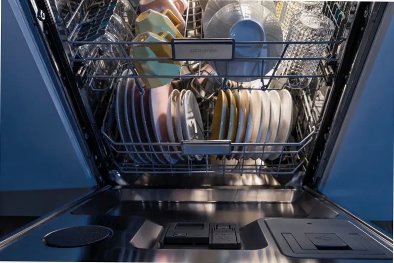 Lavastoviglie a scomparsa totale GV693C61AD 16 Bianco