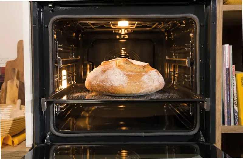 Forno pirolitico BPS6737E14BG A Nero Incasso