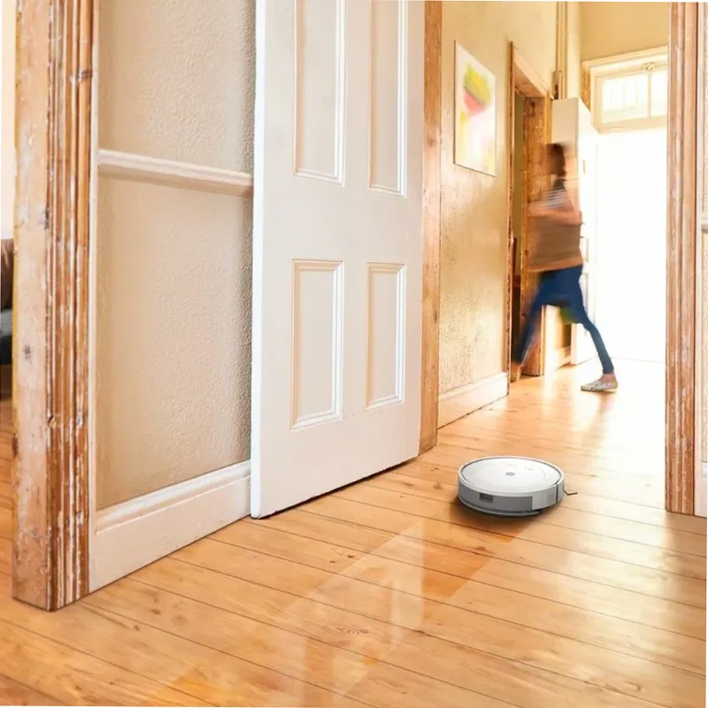 Roomba Combo Essential Bianco - Pulizia Intelligente e Semplice 120w