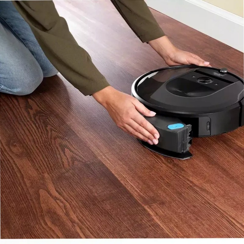 Roomba Combo i8+ - Pulizia intelligente e versatile