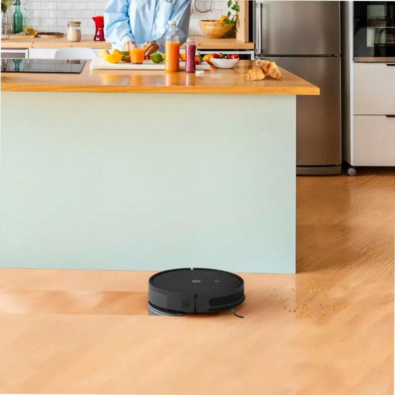 Roomba Combo Essential Mist - Pulizia intelligente e completa 120w