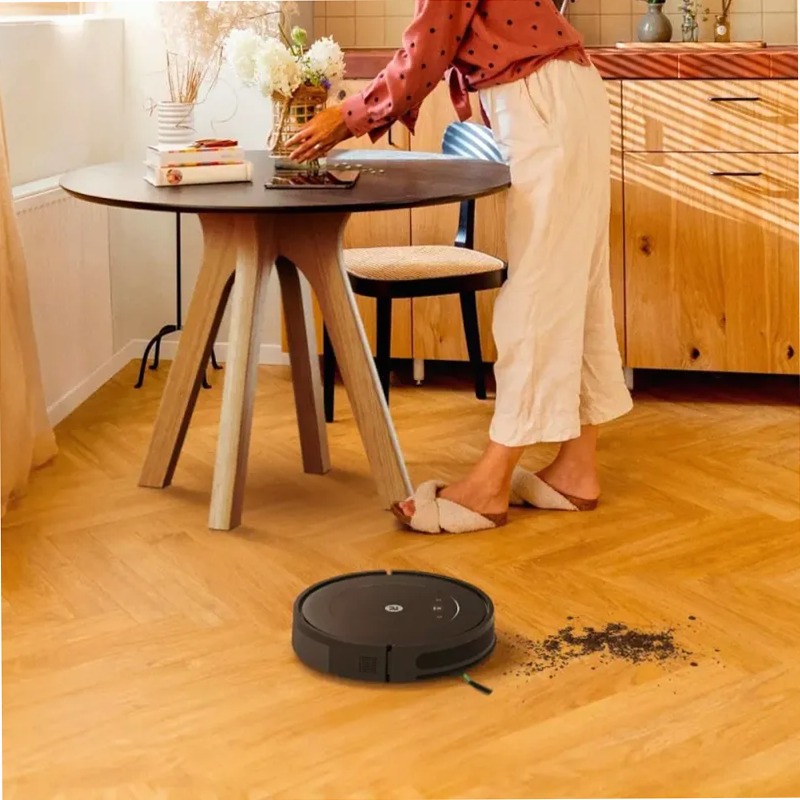 Roomba Combo Essential Mist - Pulizia intelligente e completa 120w