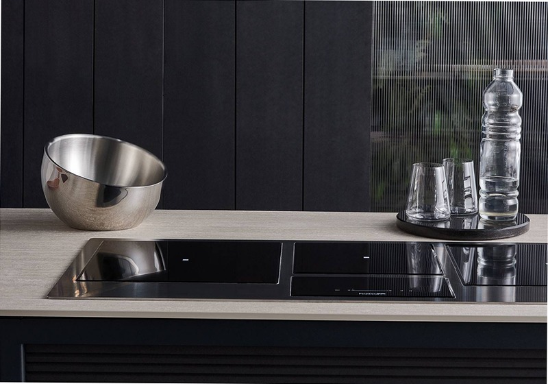 Castone Lineare Induction Nero A Induzione