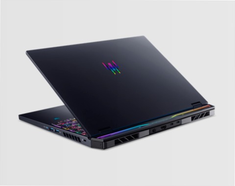 Predator Helios 18 Notebook Gaming 16 18 pollici