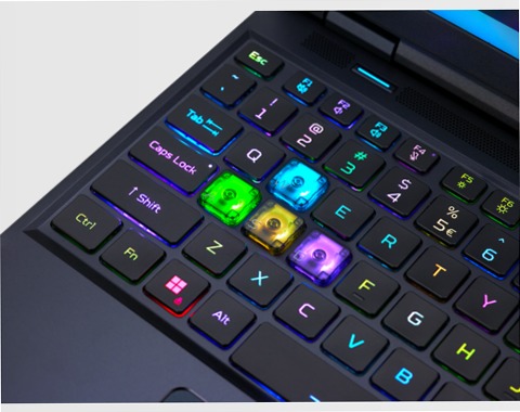 Predator Helios 18 Notebook Gaming 16 18 pollici