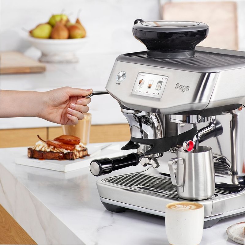 the Barista Touch™ Impress - Estrarre il Caffè Freddo con Perfezione