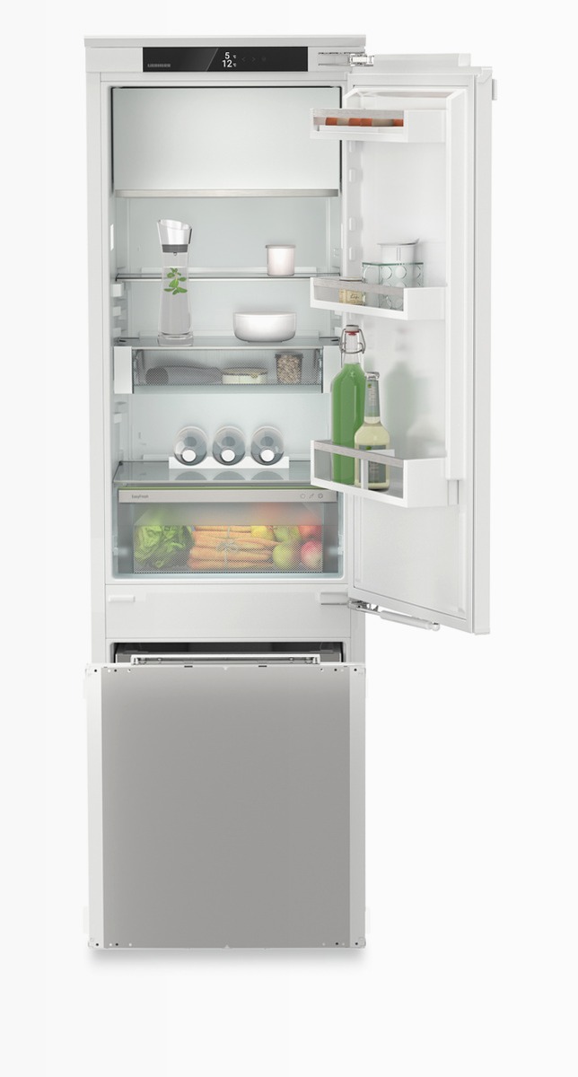 IRCe 5121 plus Frigorifero integrabile con vano cantina e EasyFresh