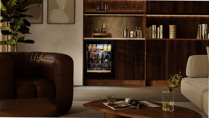 Frigorifero UBCgb 3731 Plus: Design Elegante e Funzionalità Avanzate