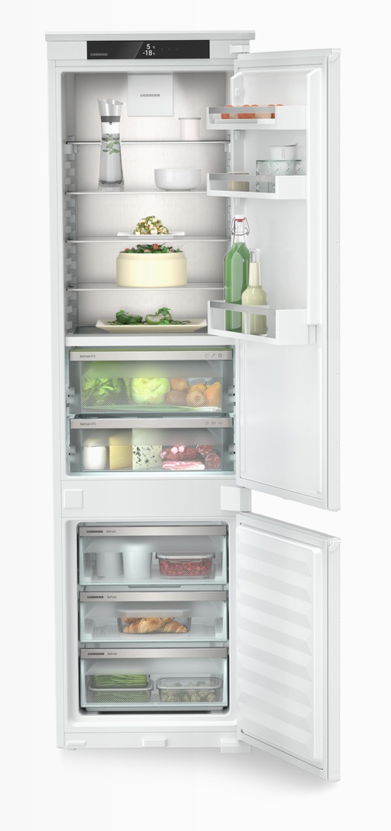 ICBNSd 5623 plus BioFresh NoFrost Combinato frigo-congelatore integrabile con BioFresh e NoFrost