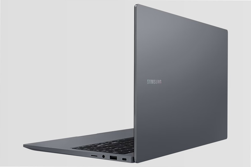 Contattaci | Soluzioni professionali Samsung Italia 2 TB Windows Full HD