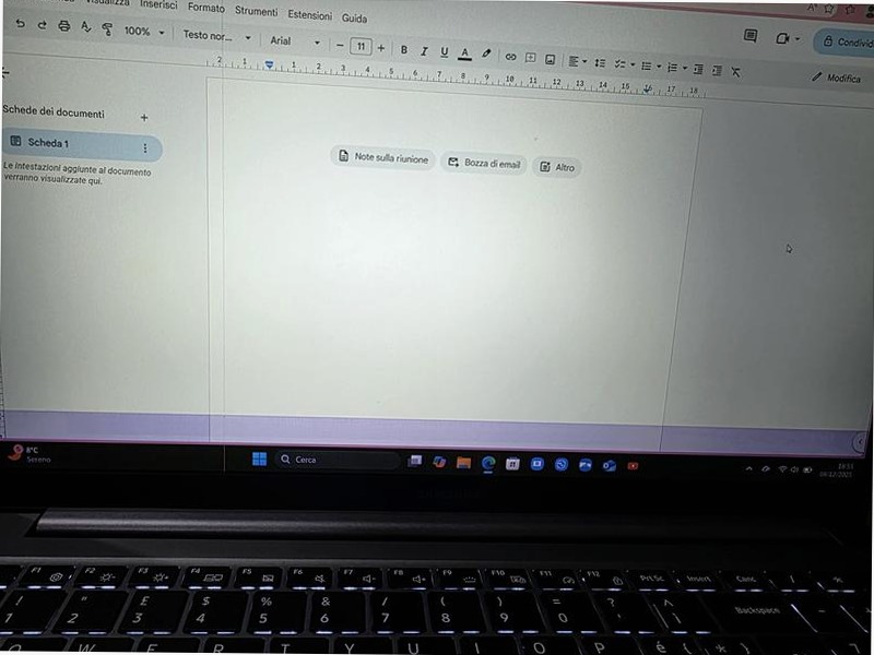 Contattaci | Soluzioni professionali Samsung Italia 2 TB Windows Full HD