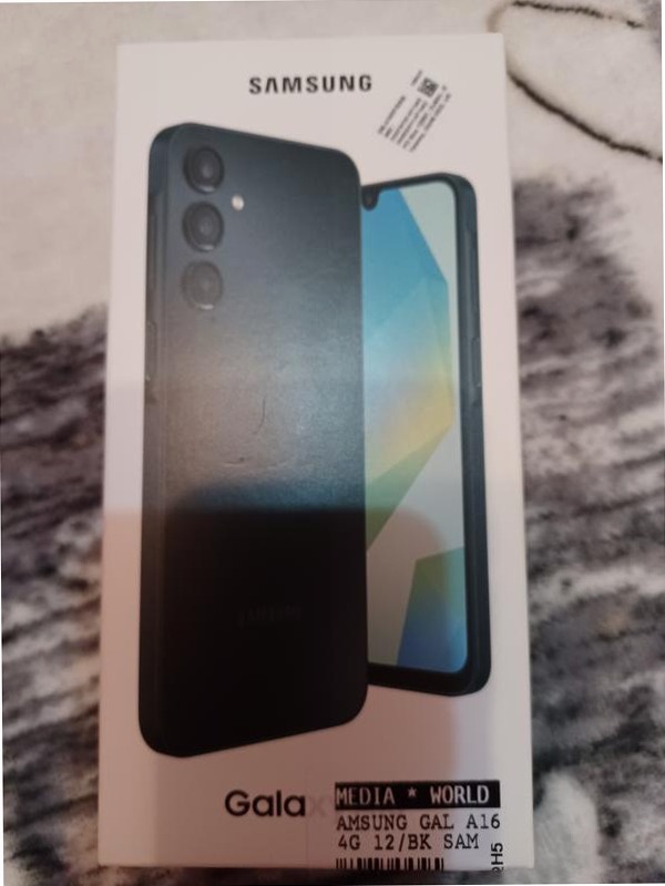 Galaxy A16 - Display Super AMOLED & Tripla Fotocamera 6.7" 4GB Grigio