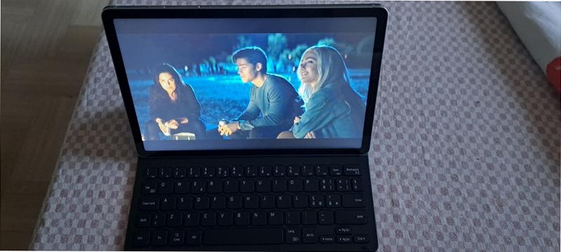 Galaxy Tab S9 FE - Creatività e Comfort Viola