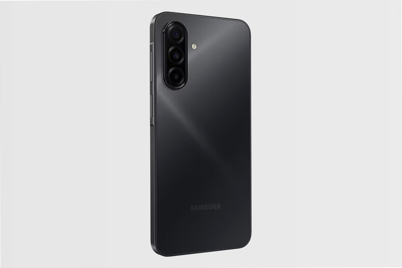 Galaxy A17: Grande Display, Fotocamere Avanzate e Sicurezza 6.7" 4GB Nero